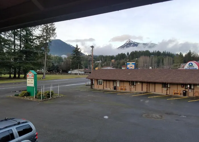 Packwood Inn